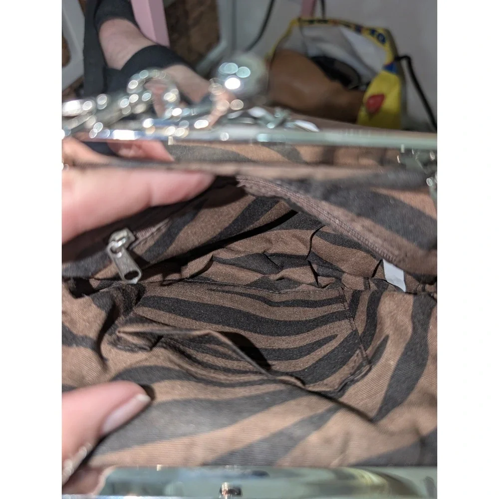 Y2K Small Zebra Pattern Bag with Silver Chain Clasp‎ & Rhinestone Floral Accent